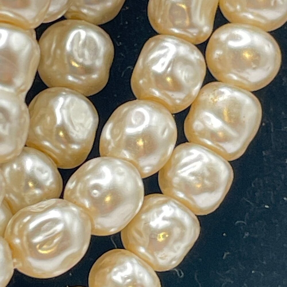 Vintage Freshwater Pearl Torsade Necklace Textured Decorative Gold Tone Clasp - Picture 11 of 14